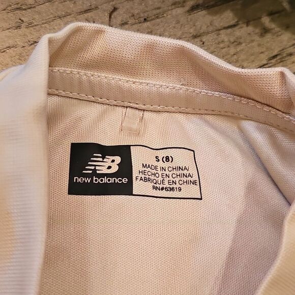 New Balance Light Beige Short Sleeve Tee Size 8 - Picture 3 of 8